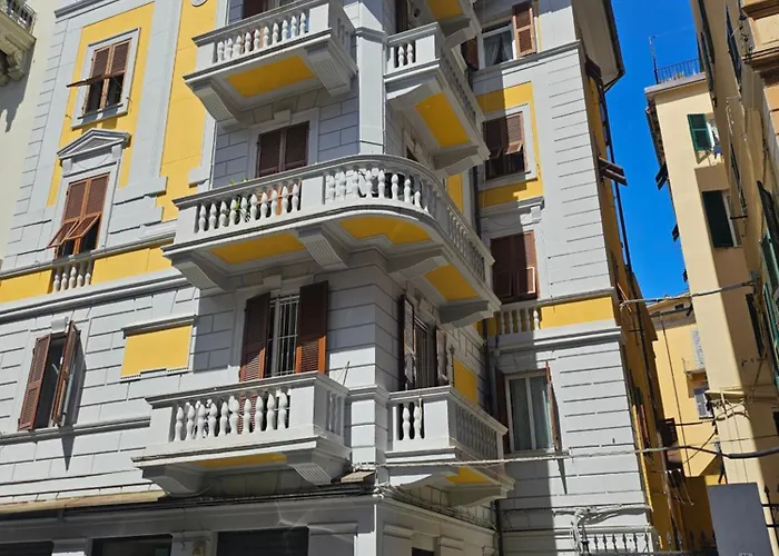 Frem Lord 招待所 4*