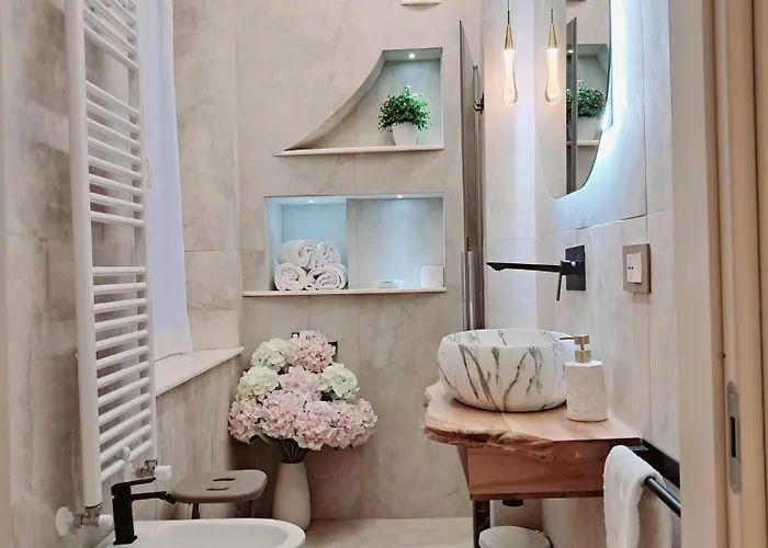 Frem Lord 招待所 4*